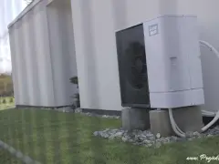 Pompa ciepła Zubadan Mitsubishi Electric. Sprawdź, jakie są pompy ciepła koszty i jak obniżyć rachunki za ogrzewanie.