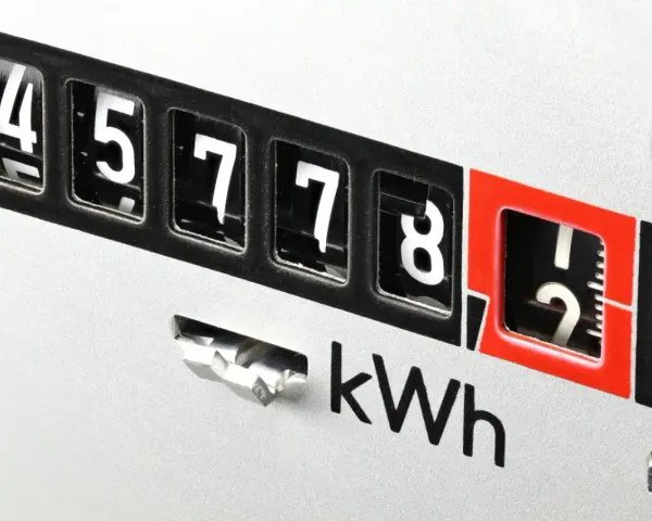 Liczniki energii elektrycznej firmy epg pokazują 45778,2 kWh.